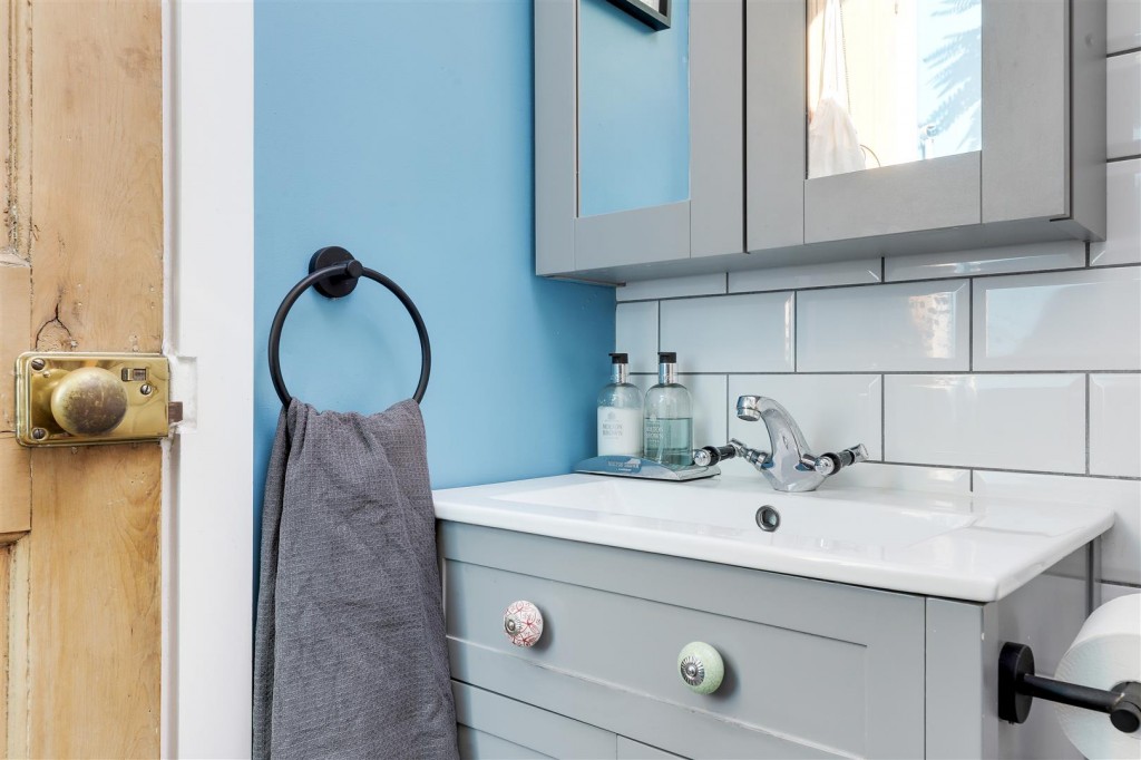 West End Villas, Lowdham, Nottinghamshire, NG14 7DH