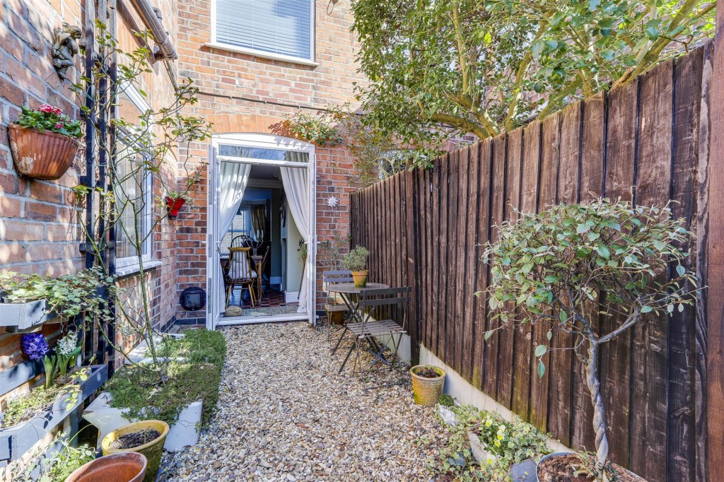 West End Villas, Lowdham, Nottinghamshire, NG14 7DH