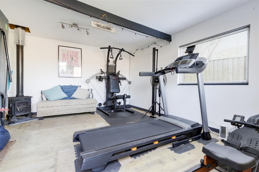 West End Villas, Lowdham, Nottinghamshire, NG14 7DH
