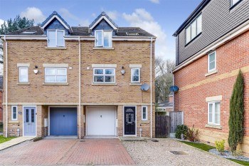 Golf Close, Bulwell, Nottinghamshire, NG6 8YZ