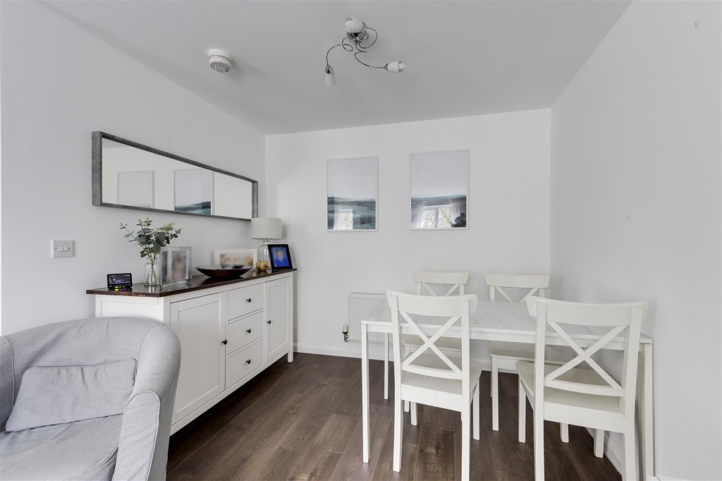 Golf Close, Bulwell, Nottinghamshire, NG6 8YZ