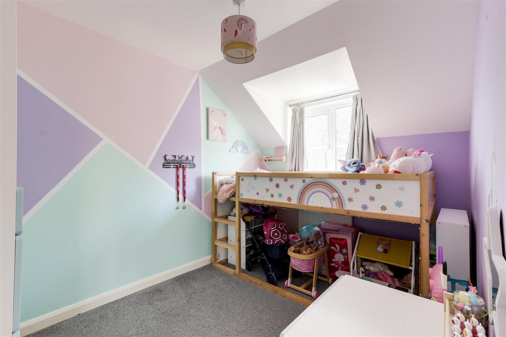 Golf Close, Bulwell, Nottinghamshire, NG6 8YZ
