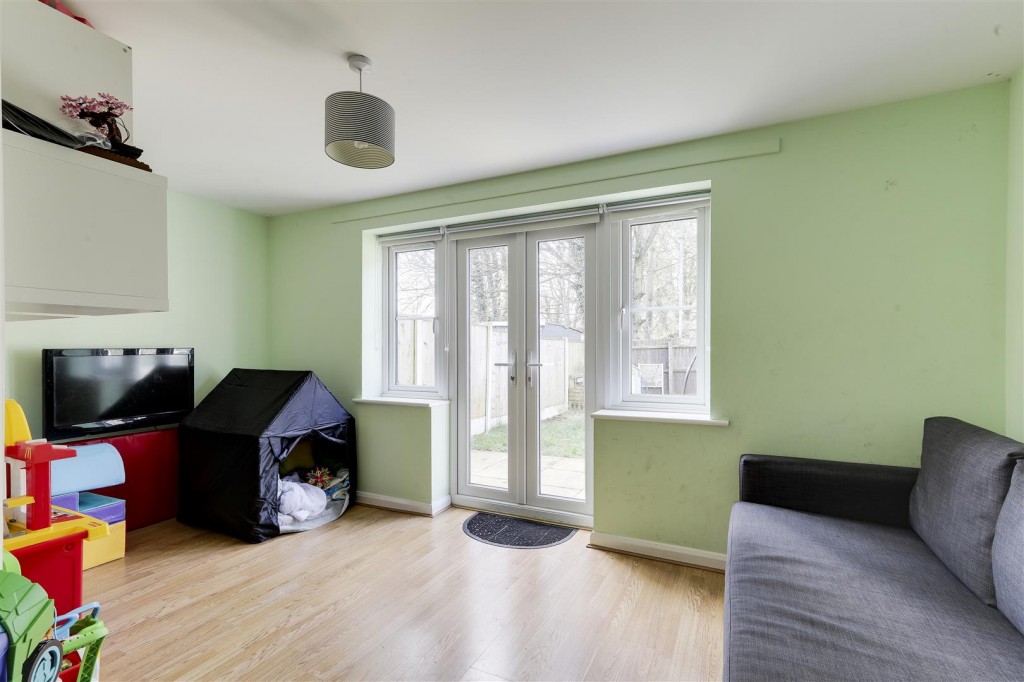 Golf Close, Bulwell, Nottinghamshire, NG6 8YZ