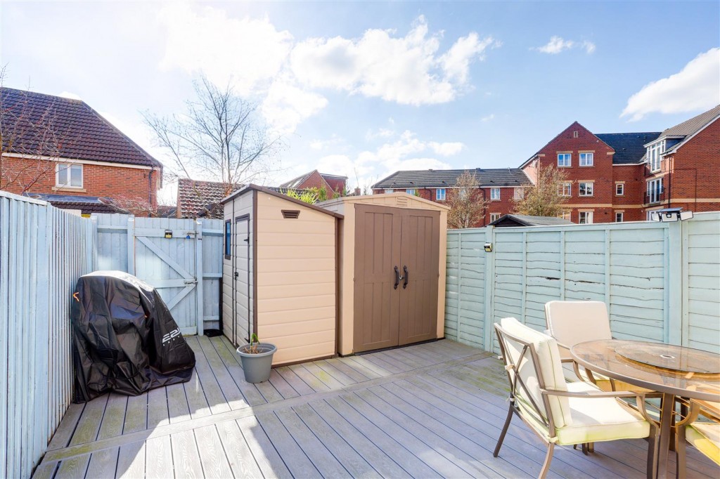 Edison Way, Arnold, Nottinghamshire, NG5 7NE