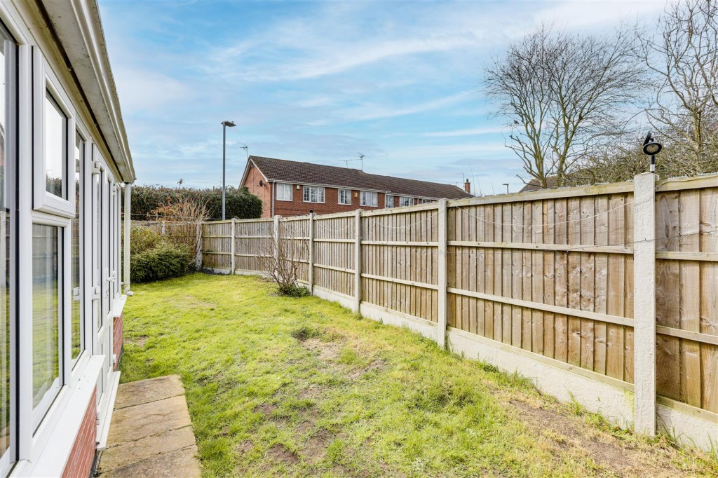Plumtree Gardens, Calverton, Nottinghamshire, NG14 6GE