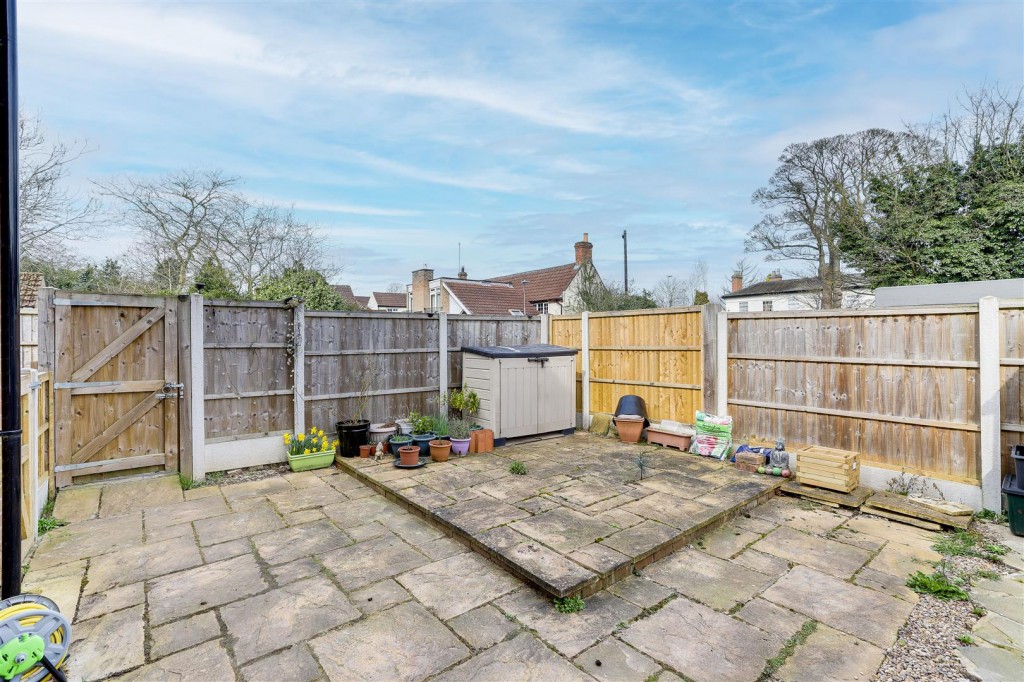 Plumtree Gardens, Calverton, Nottinghamshire, NG14 6GE