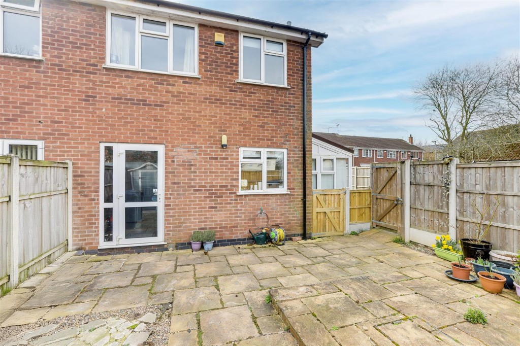 Plumtree Gardens, Calverton, Nottinghamshire, NG14 6GE