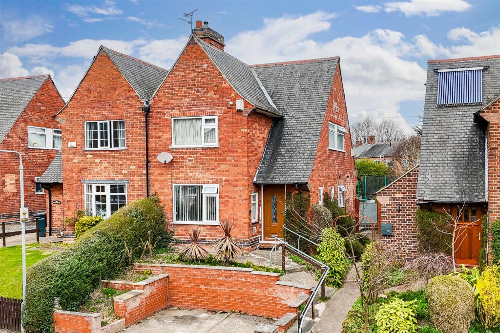 Redhill Road, Arnold, Nottinghamshire, NG5 8GW