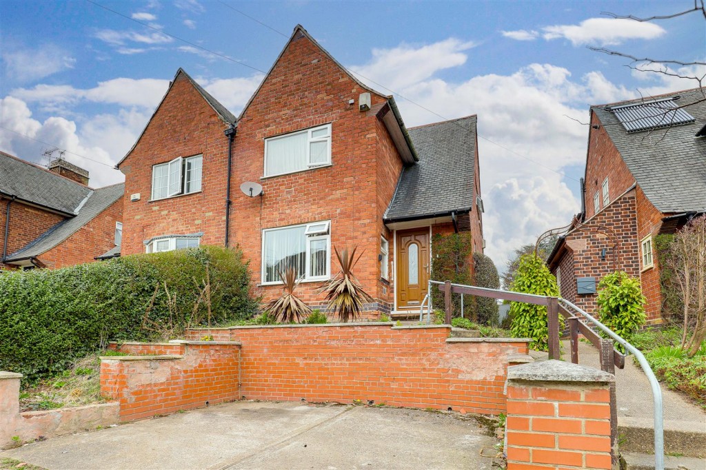 Redhill Road, Arnold, Nottinghamshire, NG5 8GW