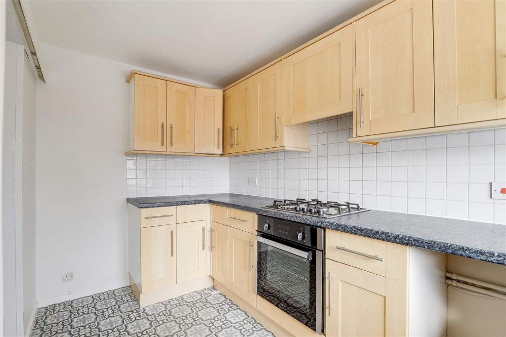 Wilford Road, Ruddington, Nottinghamshire, NG11 6EL