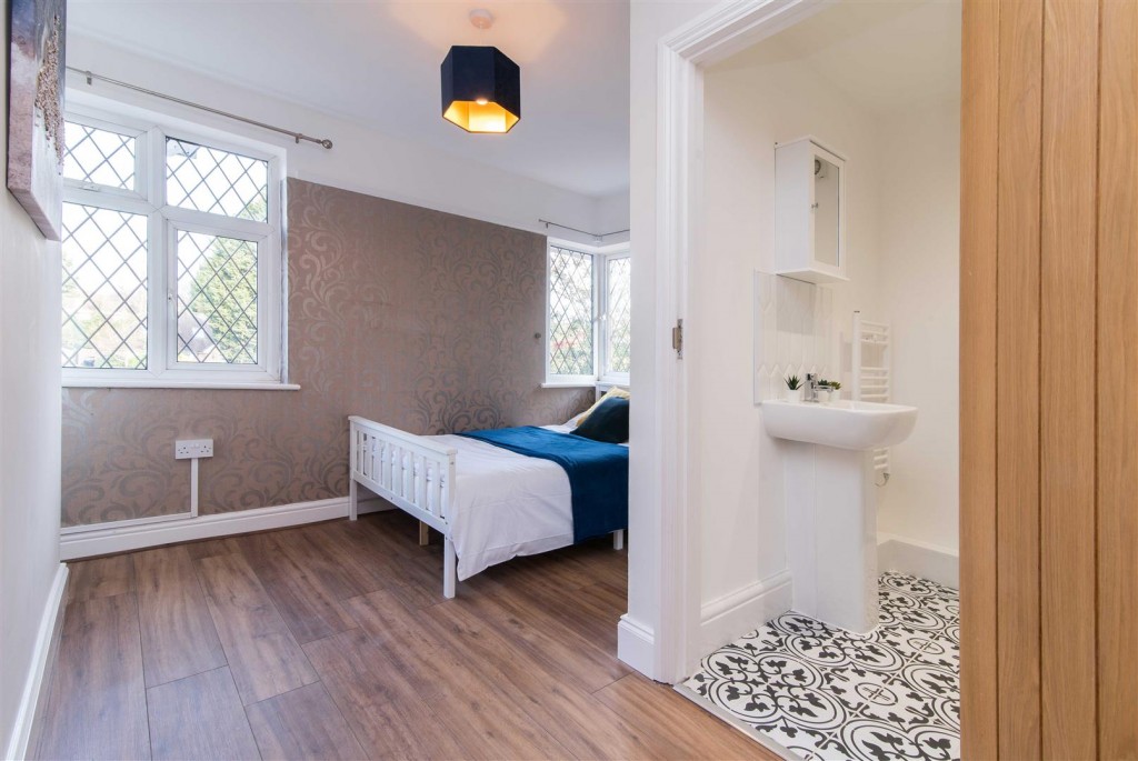 Derby Road, Beeston, Nottinghamshire, NG9 3AP