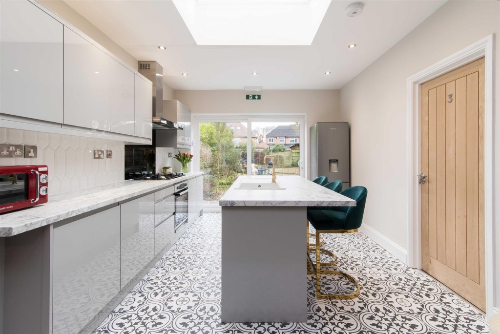 Derby Road, Beeston, Nottinghamshire, NG9 3AP