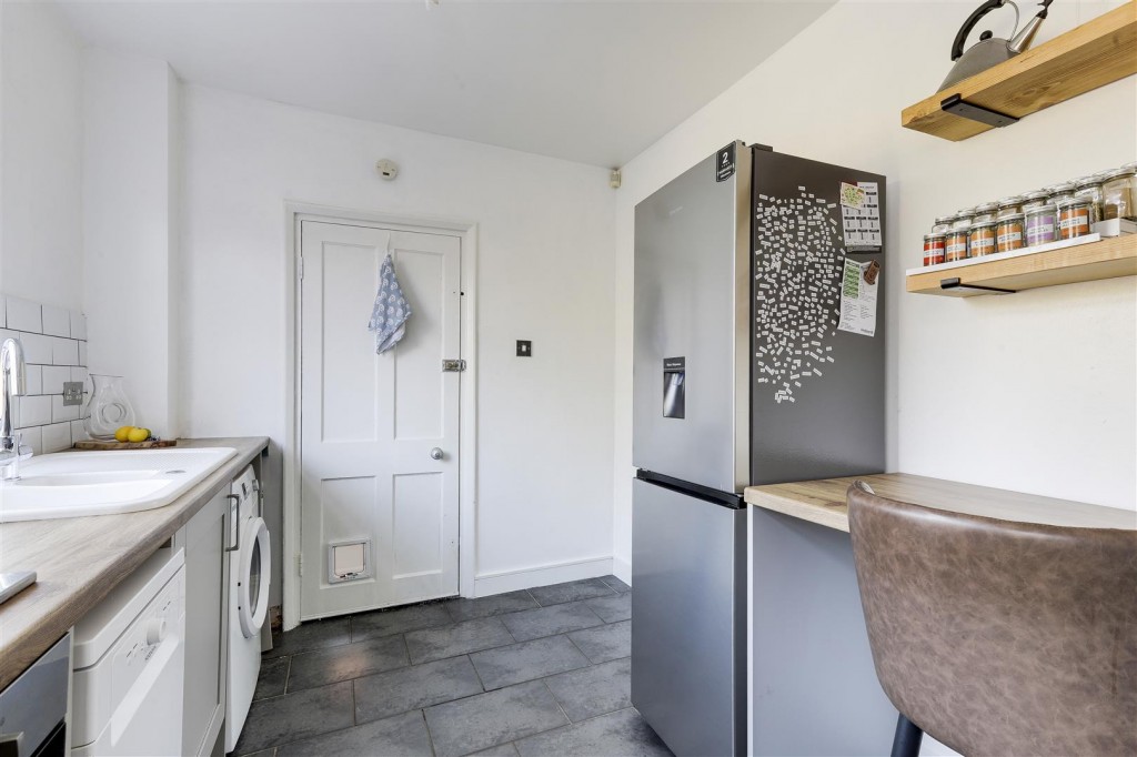 Hallam Road, Mapperley, Nottinghamshire, NG3 6HR
