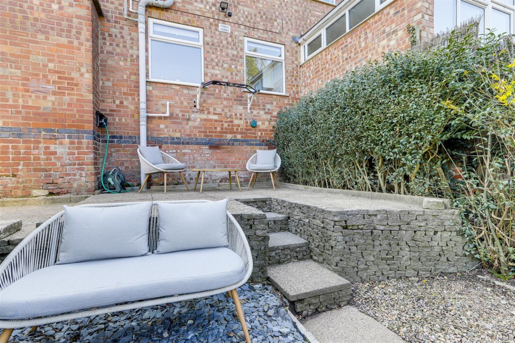 Hallam Road, Mapperley, Nottinghamshire, NG3 6HR