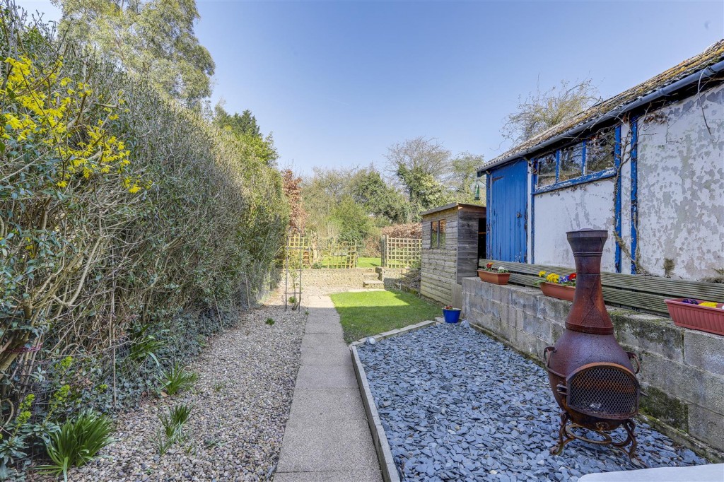 Hallam Road, Mapperley, Nottinghamshire, NG3 6HR
