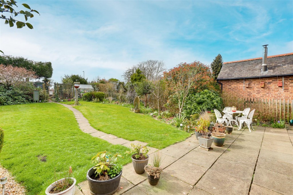 Rutland Road, West Bridgford, Nottinghamshire, NG2 5EB