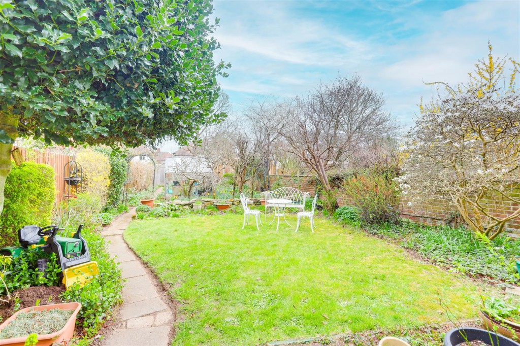 Lady Bay Road, West Bridgford, Nottinghamshire, NG2 5DT