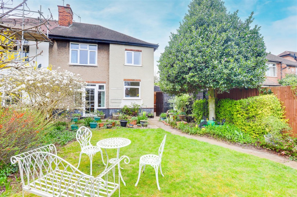 Lady Bay Road, West Bridgford, Nottinghamshire, NG2 5DT