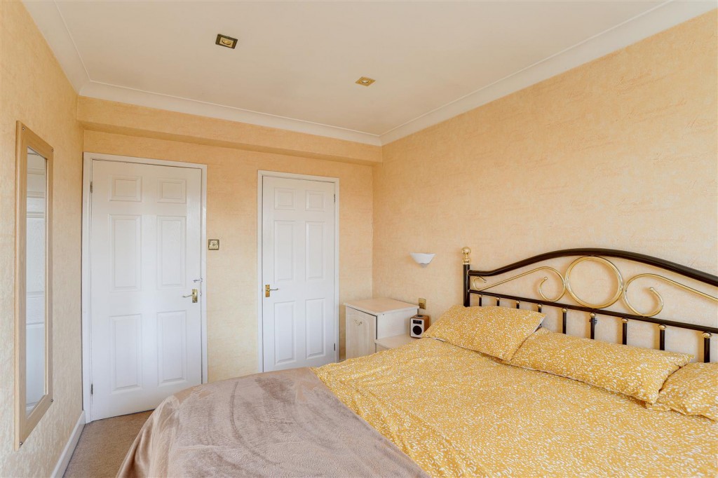 Walcote Drive, West Bridgford, Nottinghamshire, NG2 7GR