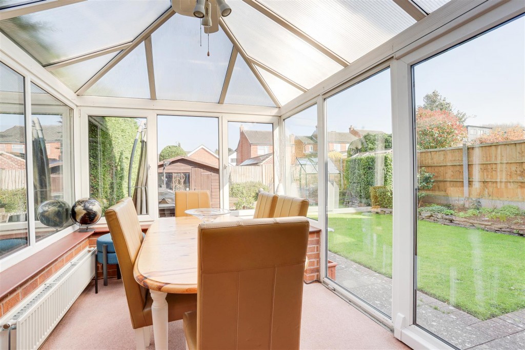 Walcote Drive, West Bridgford, Nottinghamshire, NG2 7GR