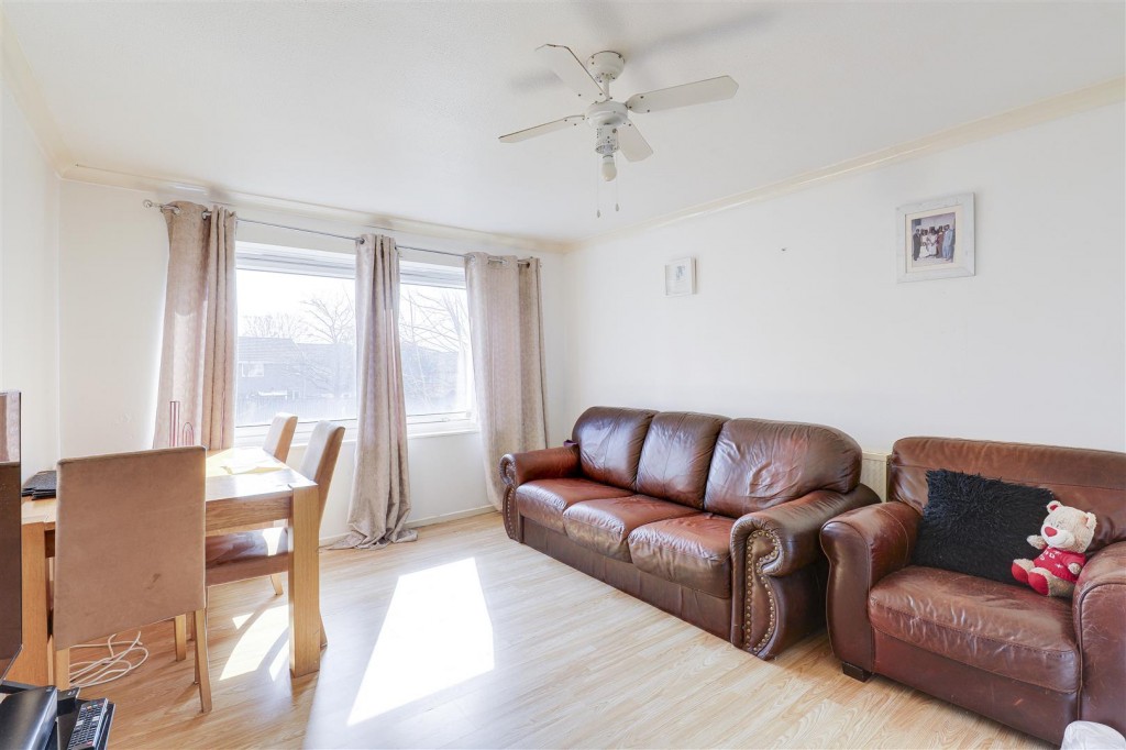 Tulip Avenue, St. Anns, Nottinghamshire, NG3 4PG