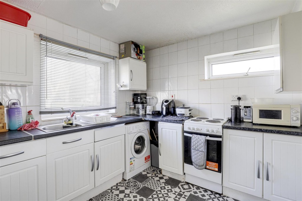 Tulip Avenue, St. Anns, Nottinghamshire, NG3 4PG