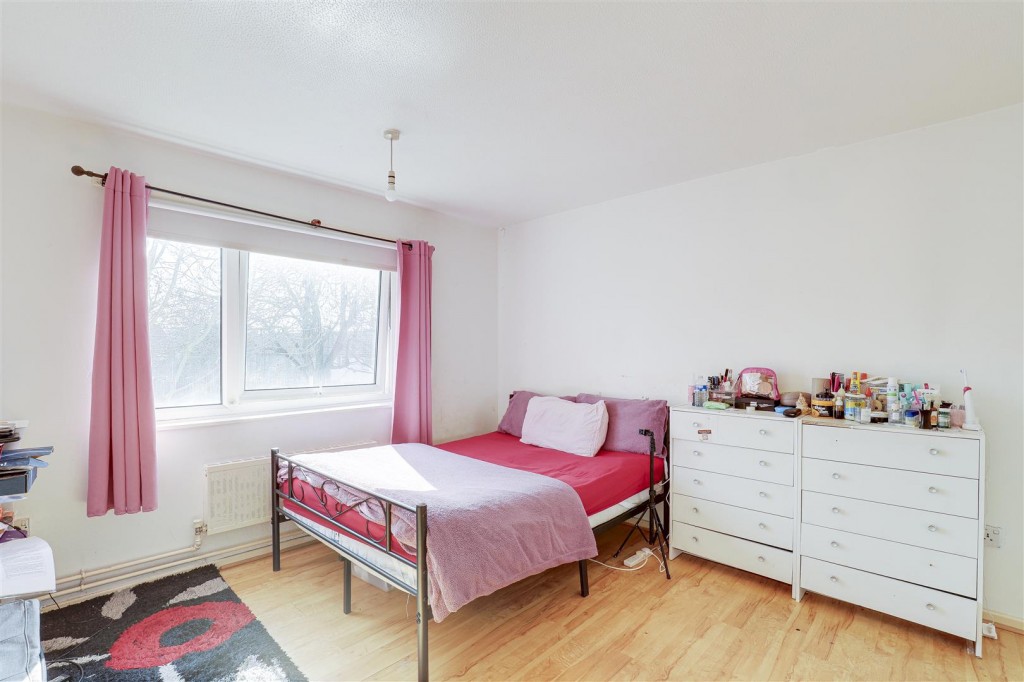 Tulip Avenue, St. Anns, Nottinghamshire, NG3 4PG