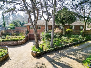 The Pines, Cow Lane, Bramcote, Nottinghamshire, NG9 3BB