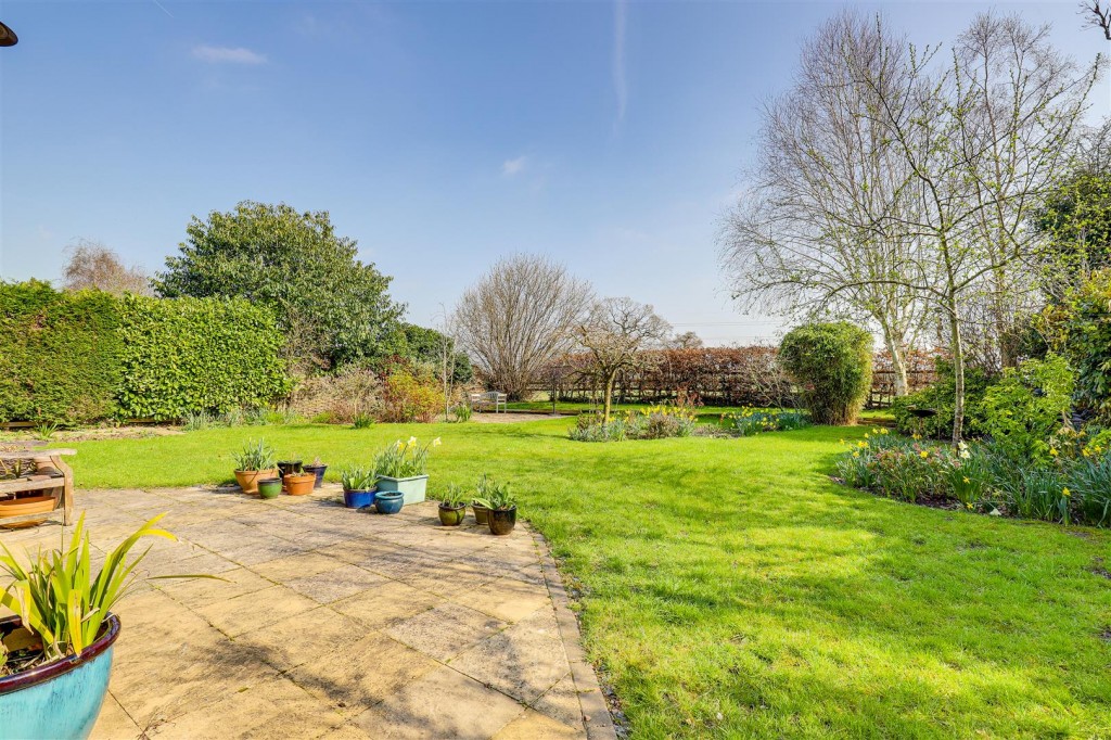 Bleasby Road, Thurgarton, Nottinghamshire, NG14 7FW