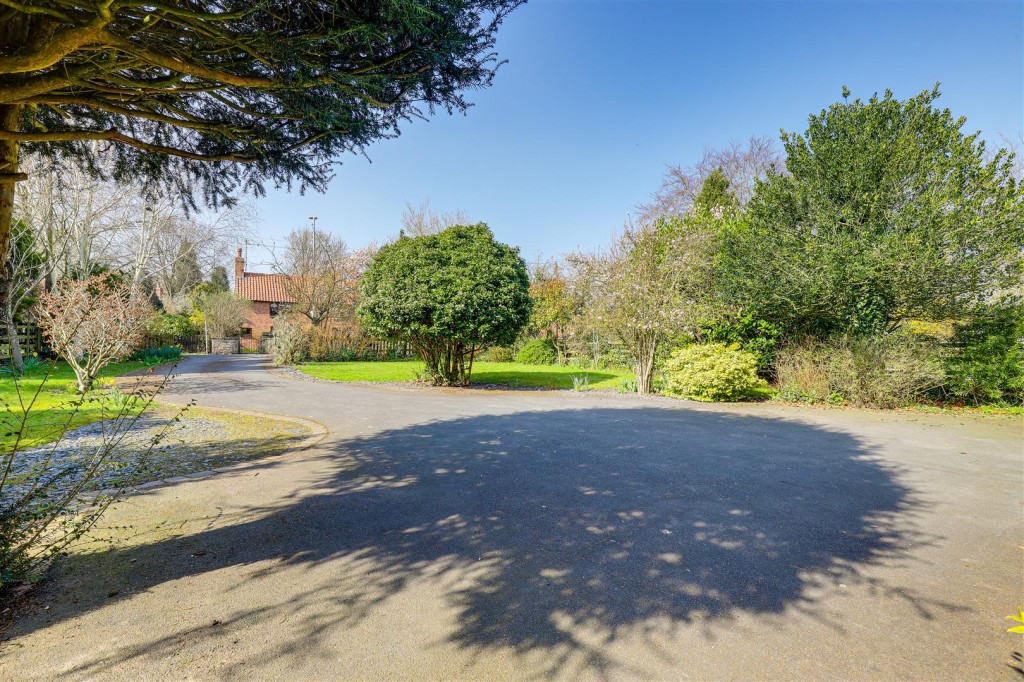 Bleasby Road, Thurgarton, Nottinghamshire, NG14 7FW
