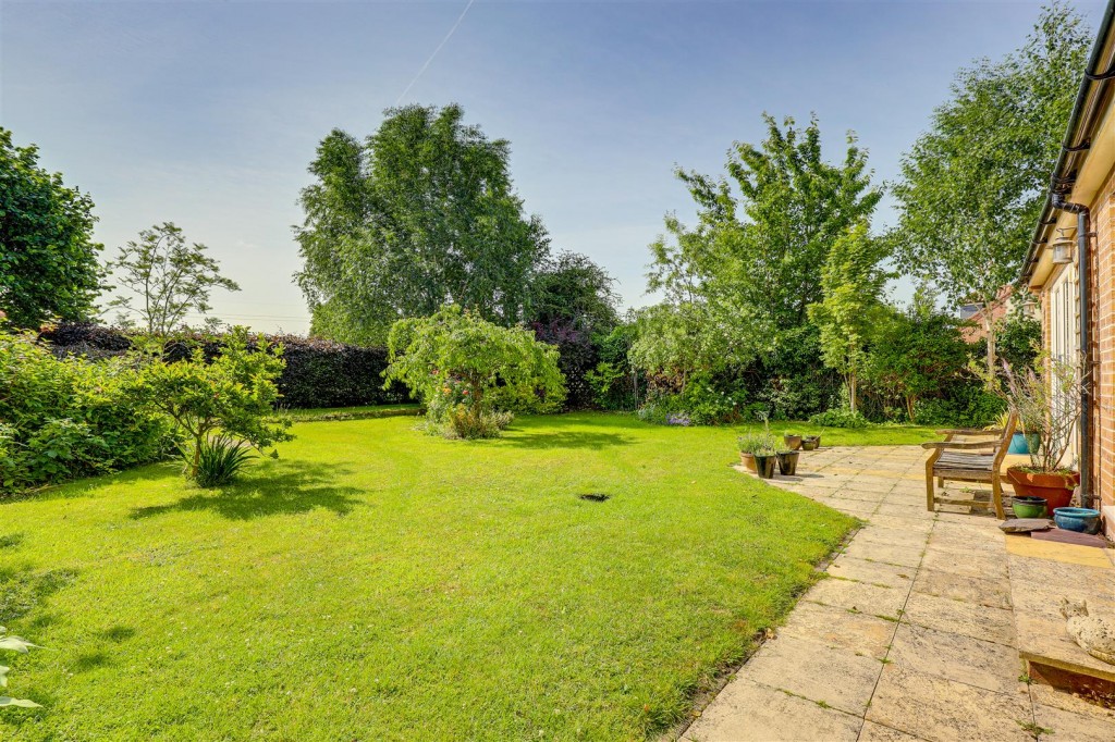 Bleasby Road, Thurgarton, Nottinghamshire, NG14 7FW