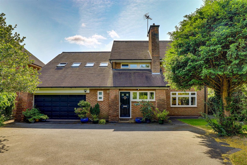 Bleasby Road, Thurgarton, Nottinghamshire, NG14 7FW