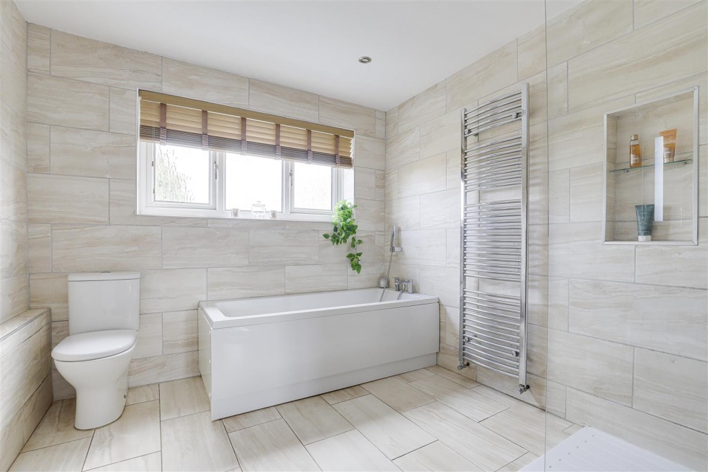Coppice Road, Arnold, Nottinghamshire, NG5 7HH