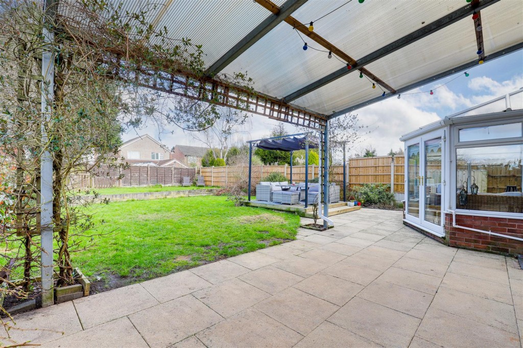 Coppice Road, Arnold, Nottinghamshire, NG5 7HH