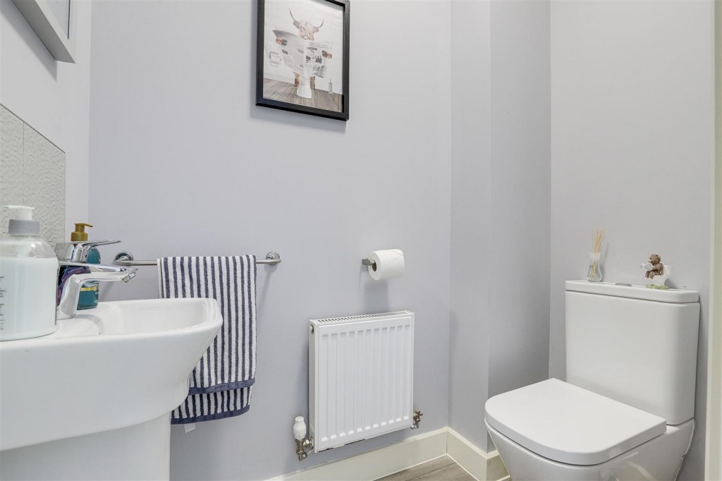 Rose Way, Edwalton, Nottinghamshire, NG12 4JE