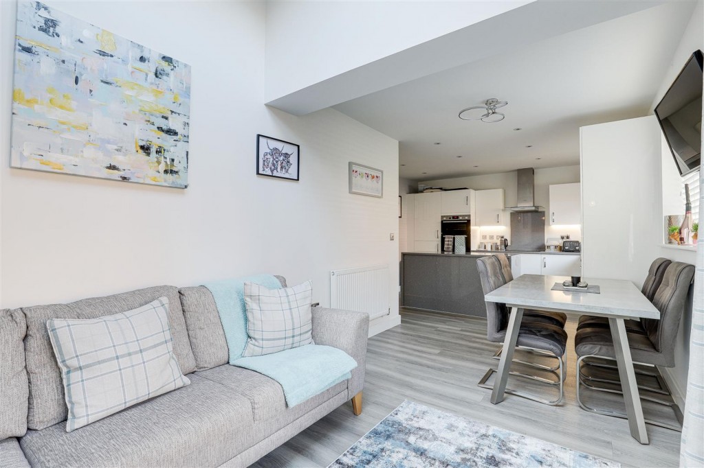 Rose Way, Edwalton, Nottinghamshire, NG12 4JE