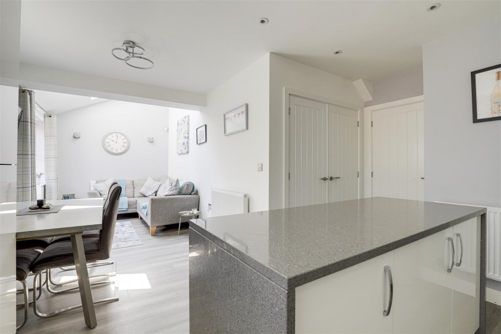 Rose Way, Edwalton, Nottinghamshire, NG12 4JE