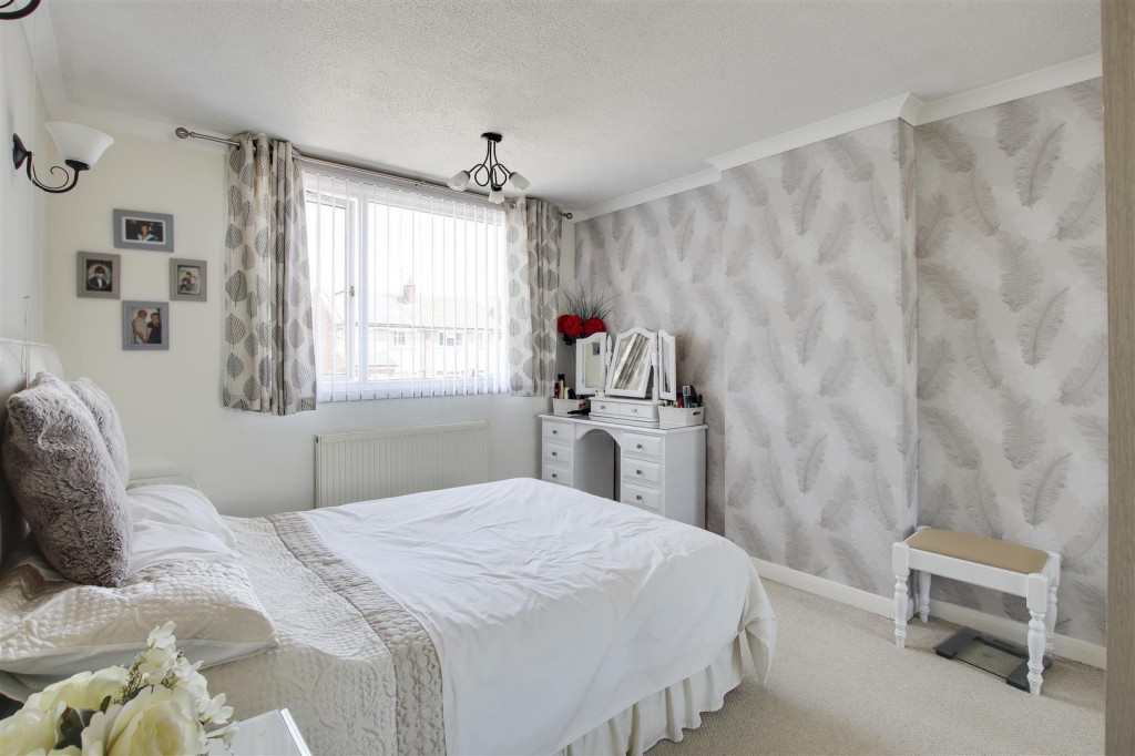 Astle Court, Arnold, Nottinghamshire, NG5 6RU