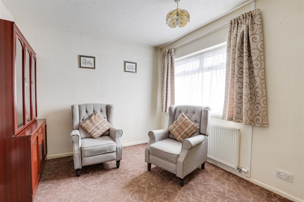 Longmoor Road, Long Eaton, Derbyshire, NG10 4EJ