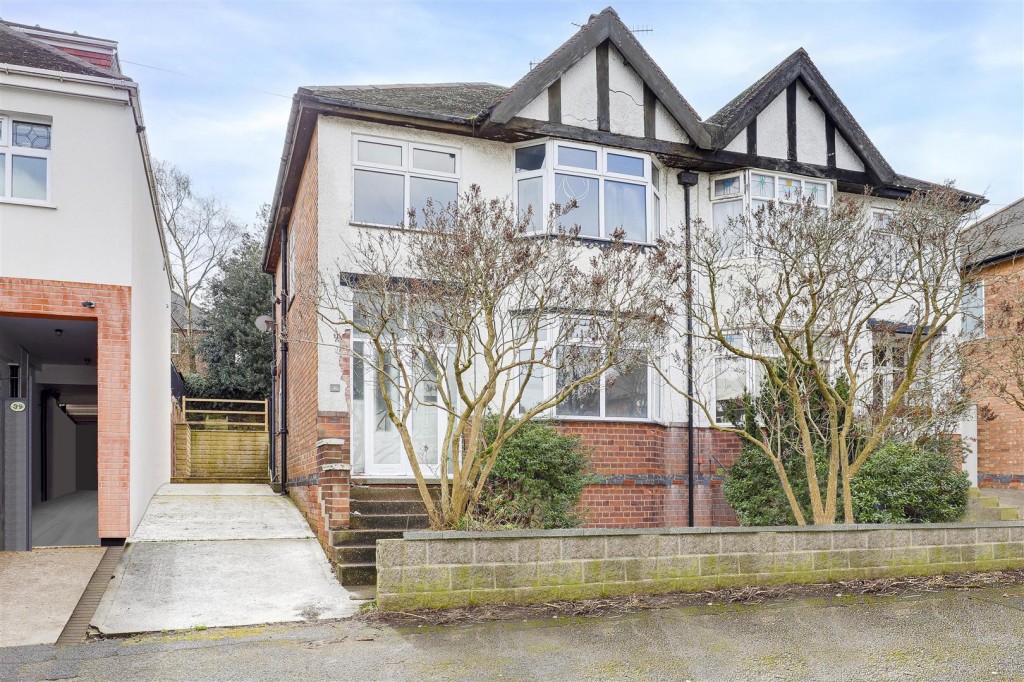 Exton Road, Sherwood, Nottinghamshire, NG5 1HA