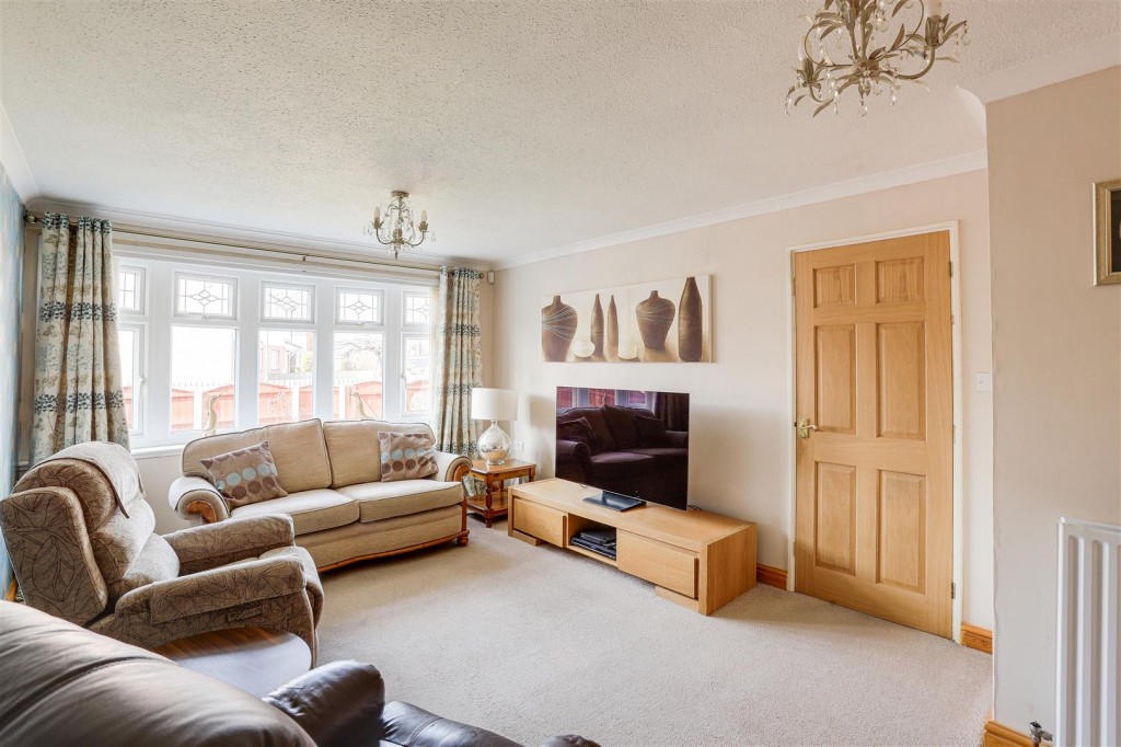 Wilford Crescent West, The Meadows, Nottinghamshire, NG2 2FT