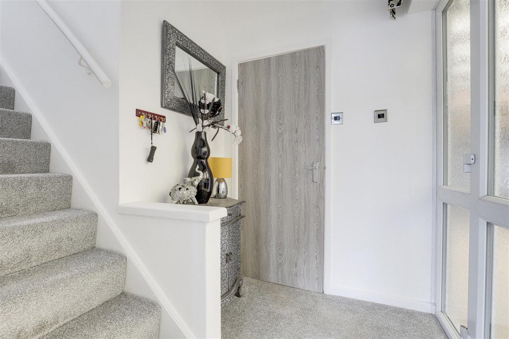 Karen Rise, Arnold, Nottinghamshire, NG5 8GE