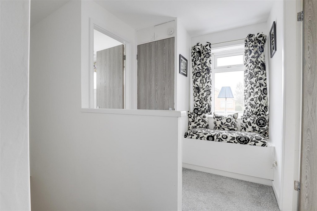 Karen Rise, Arnold, Nottinghamshire, NG5 8GE