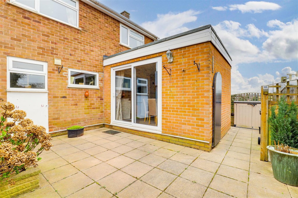 Karen Rise, Arnold, Nottinghamshire, NG5 8GE