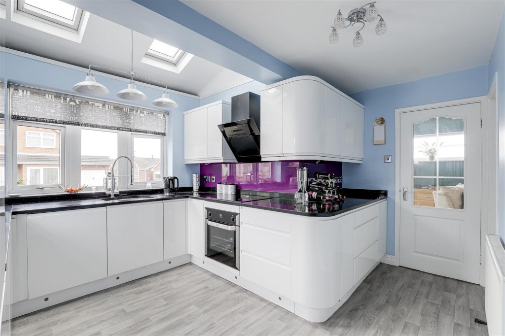Karen Rise, Arnold, Nottinghamshire, NG5 8GE