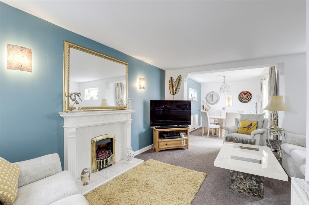 Karen Rise, Arnold, Nottinghamshire, NG5 8GE