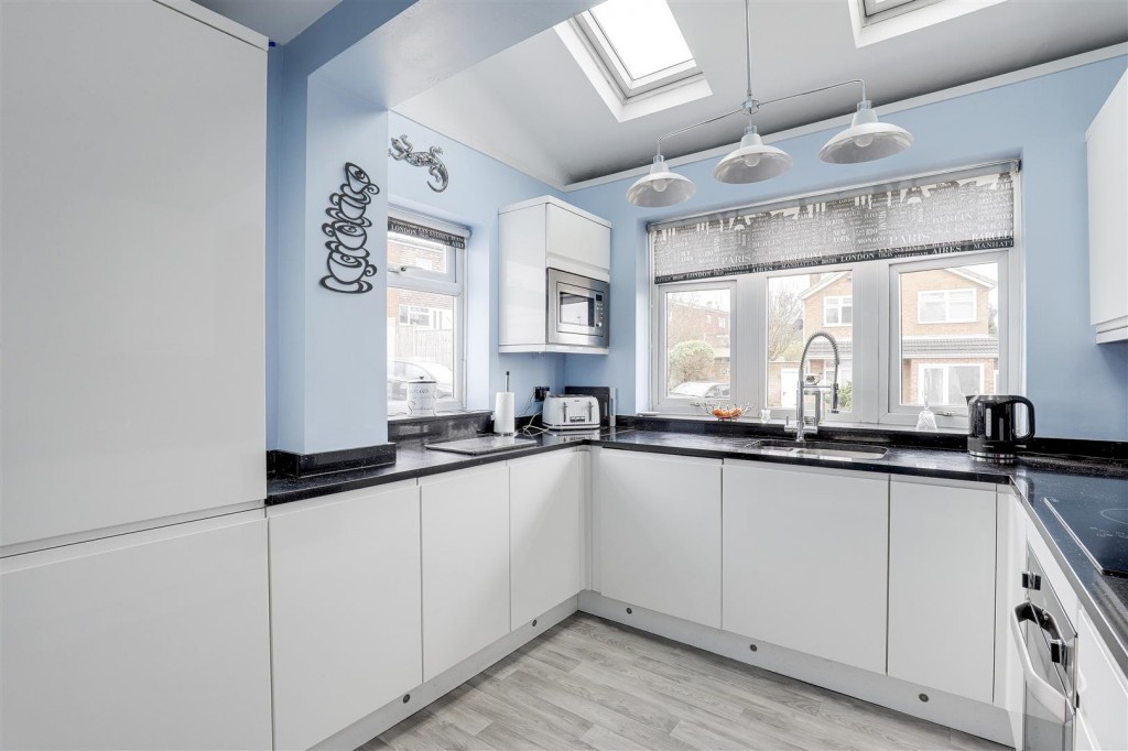 Karen Rise, Arnold, Nottinghamshire, NG5 8GE