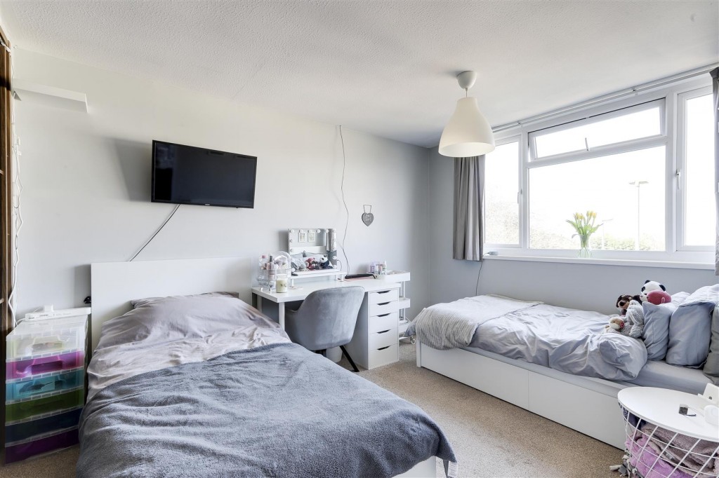 Harris Road, Kirkby-In-Ashfield, Nottinghamshire, NG17 7PL