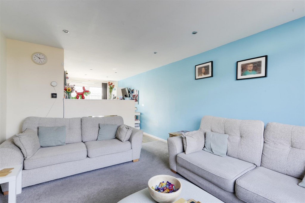 Harris Road, Kirkby-In-Ashfield, Nottinghamshire, NG17 7PL