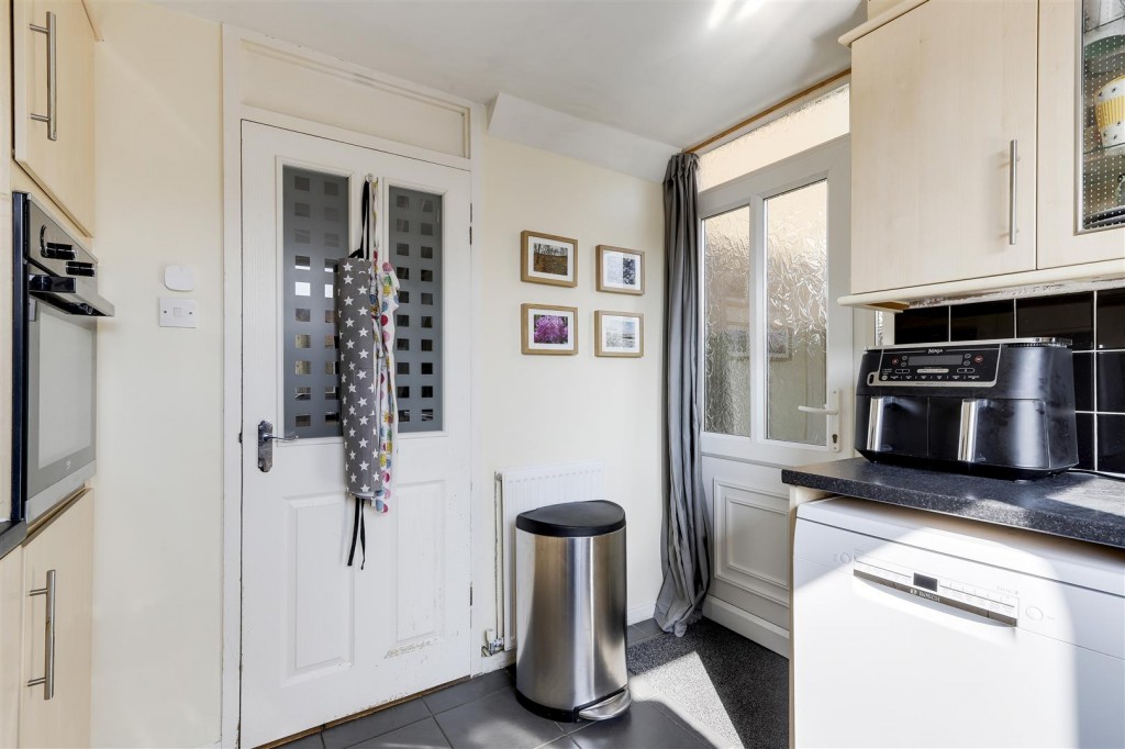 Harris Road, Kirkby-In-Ashfield, Nottinghamshire, NG17 7PL